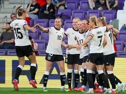 IG“头号大敌”得到增强！JIEJIE粉丝集体破防，为啥不加盟BLG？