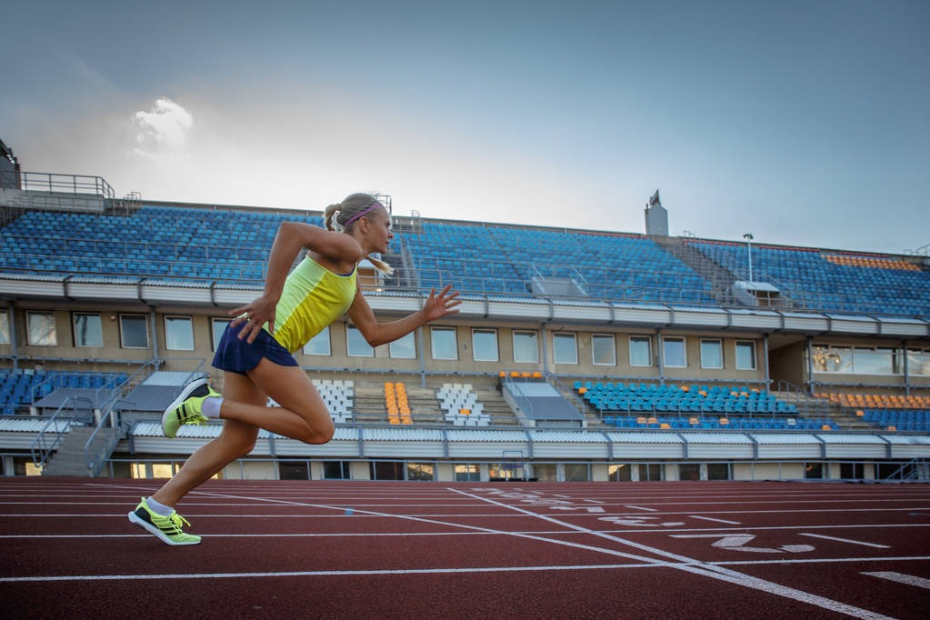 还没人认领吗？GTA雕像神似被永罚大剑贯穿的米德拉